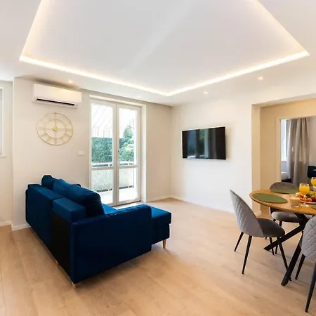 Daire Delux Apartment+free Parking